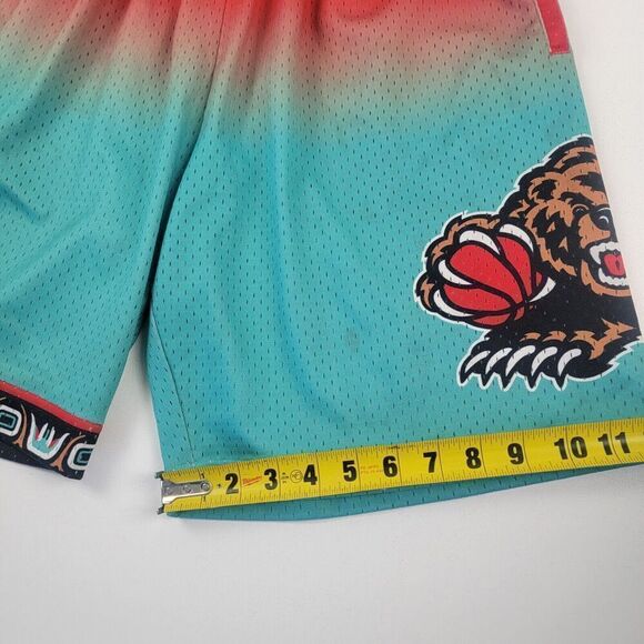 Mitchell & Ness 96-97 Vancouver Grizzlies NBA Men's Swingman Shorts Size Medium - Picture 6 of 11